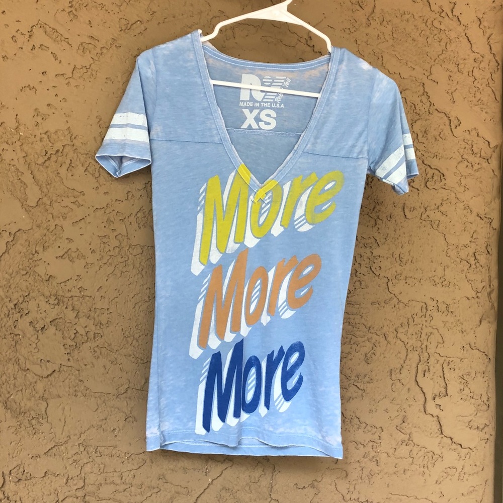 💥 💥Lt blue t-shirt “more” yellow,orange XS 💥💥